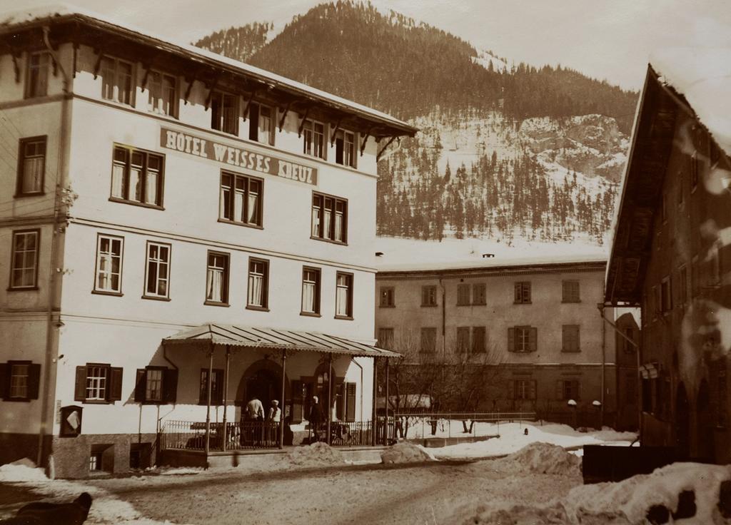 Hotel Weisses Kreuz Berguen Bergün Exterior foto