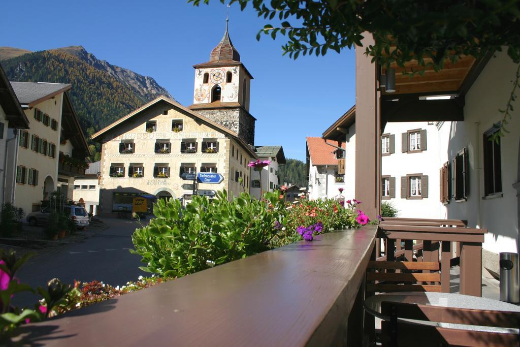 Hotel Weisses Kreuz Berguen Bergün Exterior foto